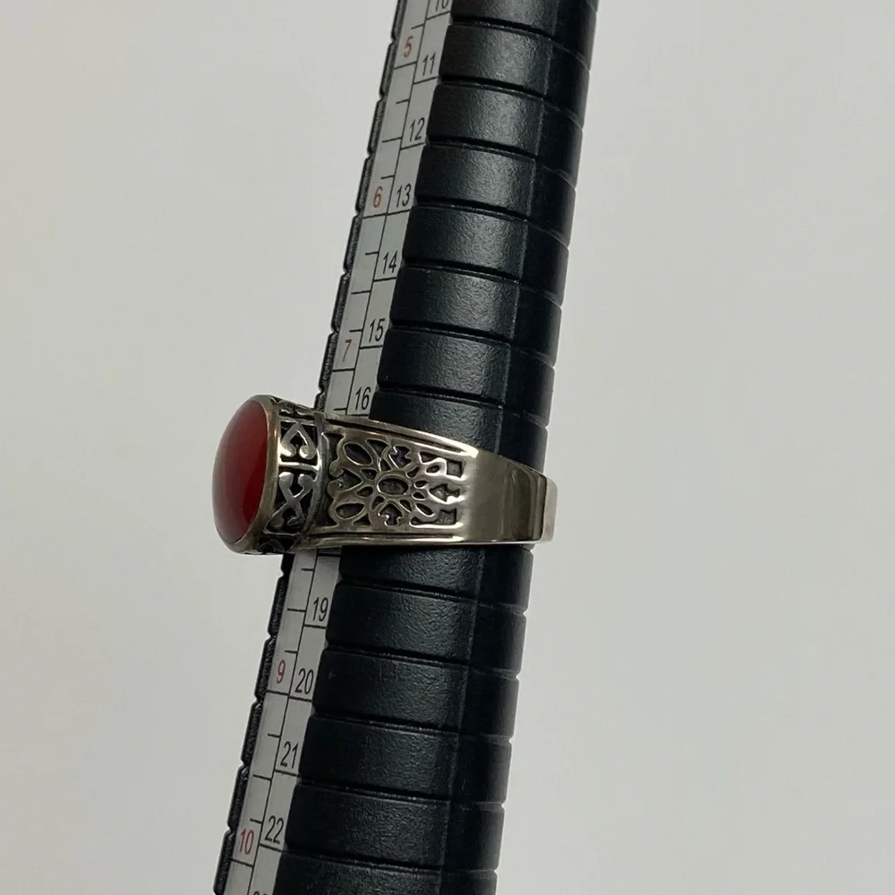 Silpada Sterling Silver Ring with red stone in center Size 8 - Picture 6 of 8